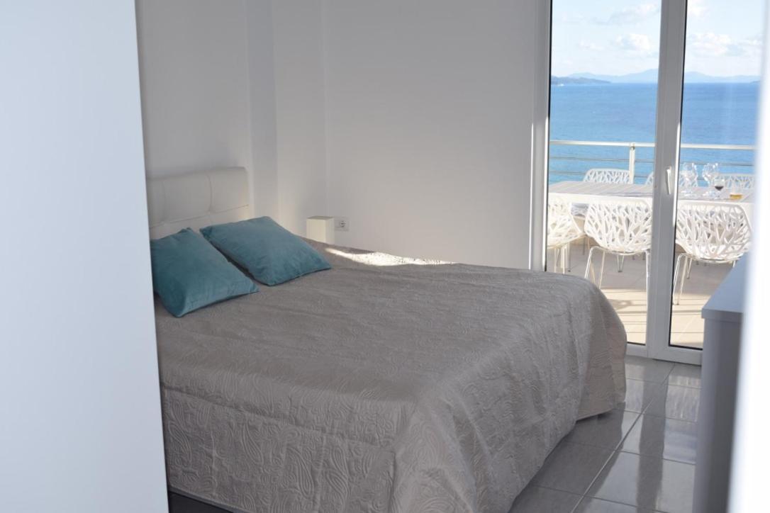 Saranda Sea View Apartment Exterior photo
